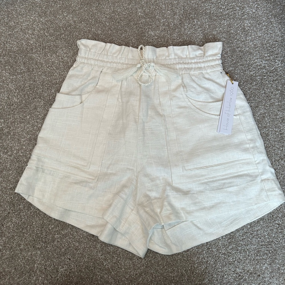 Linen Shorts - House of Harlow
